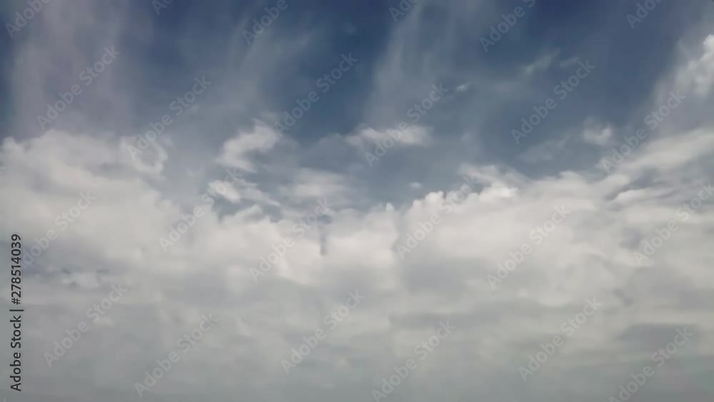 Fast clouds in thie sky Fast clouds in thie sky