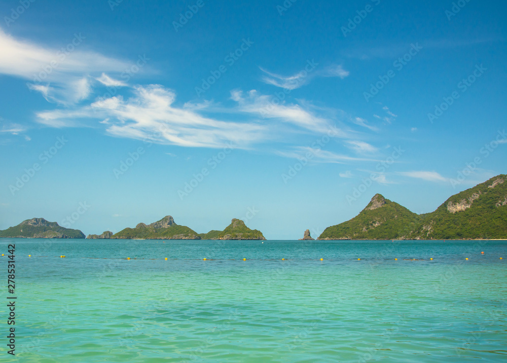 Beautiful tropical islands with cliffs and clear turquoise water of Angthong National Marine Park