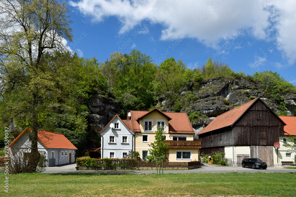 häuser in krögelstein