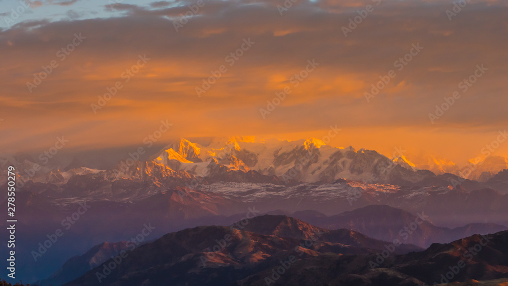 Fototapeta premium Himalayan Mountain range Sunrise time