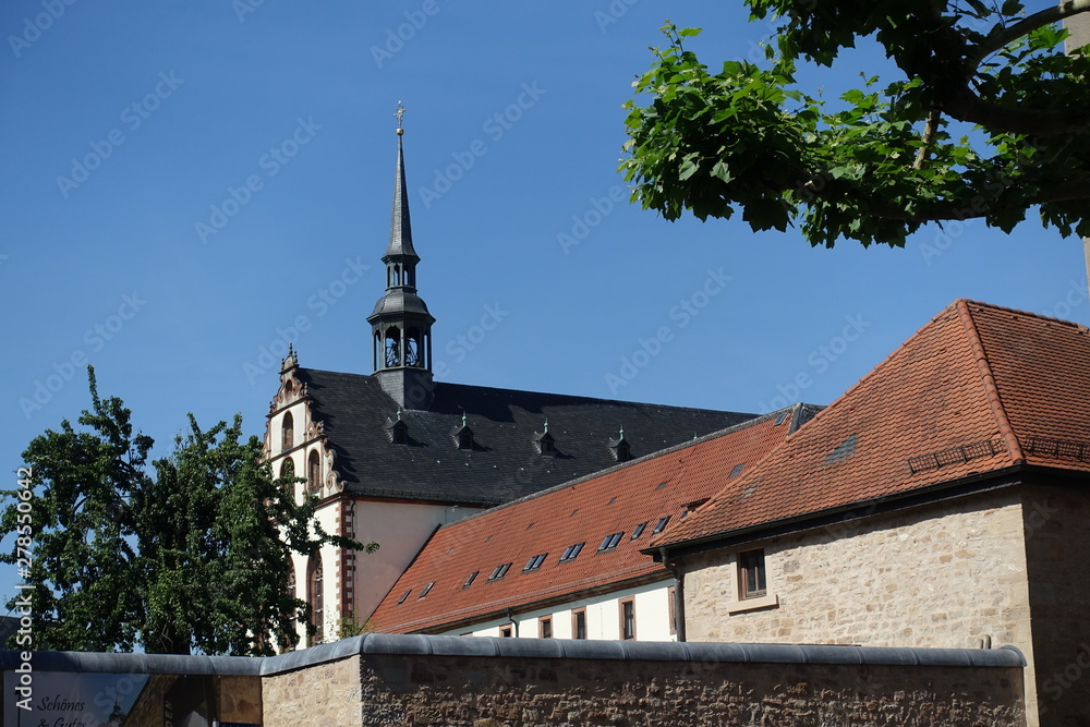 Obraz premium Blick zur Klosterkirche St. Maria in Fulda