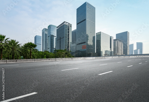 Fotobehang empty highway with cityscape and skyline of shenzhen,China