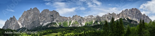 The Dolomitic massif of Cristallo in the Sexten Dolomites near Cortina d'Ampezzo (Belluno), Italy. © Dan74