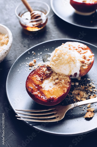 Grilled peaches and ice cream