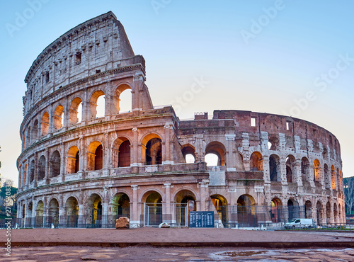 Colosseum at sunrise in Rome, Italy Fototapet
