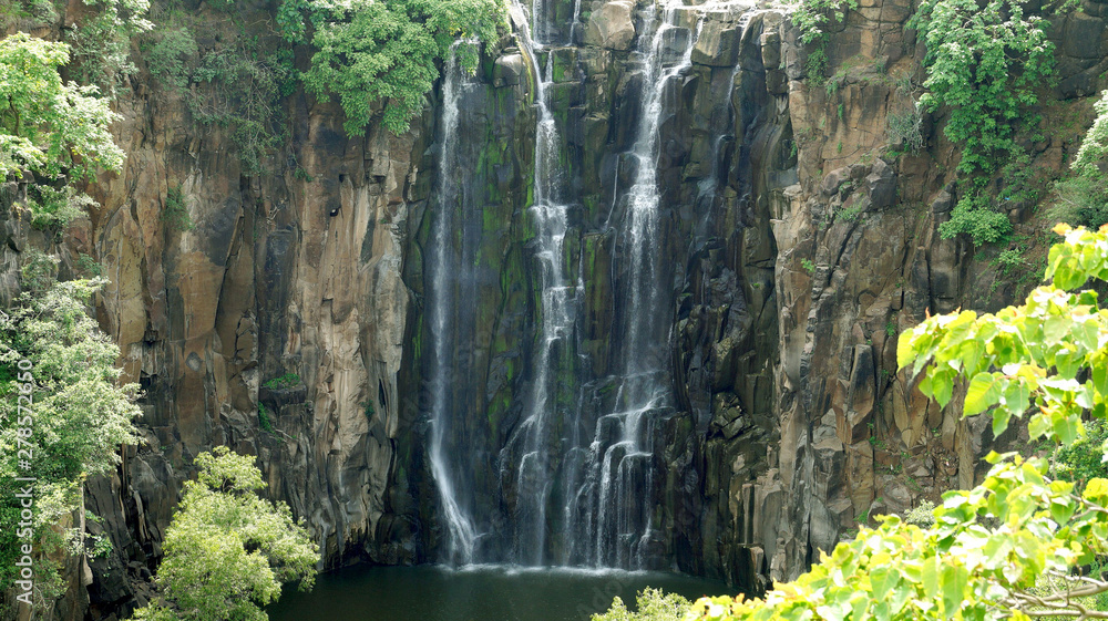Fototapeta premium Patalpani waterfall Near Indore Madhya Pradesh India