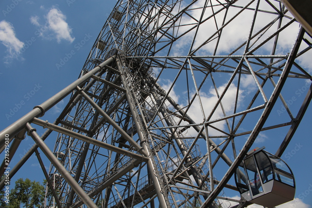 Ferris wheel, Khabarovsk, steel,metal, electricity, sky, quay of Khabarovsk
