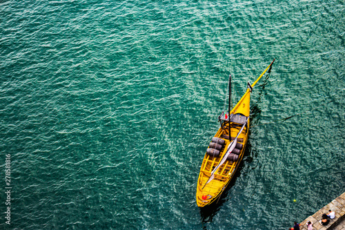 boat on water Porto © Leandrex