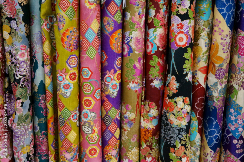 Aligned fabrics for handicraft stores