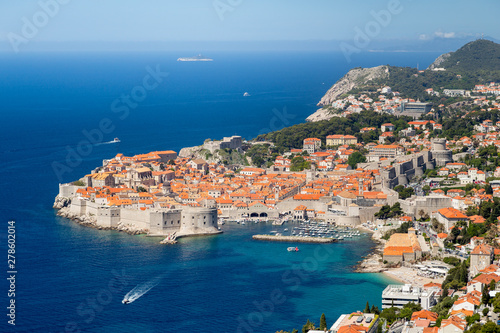 Fototapeta Naklejka Na Ścianę i Meble -  Old town of Dubrovnik in summer, Dalmatia, Croatia