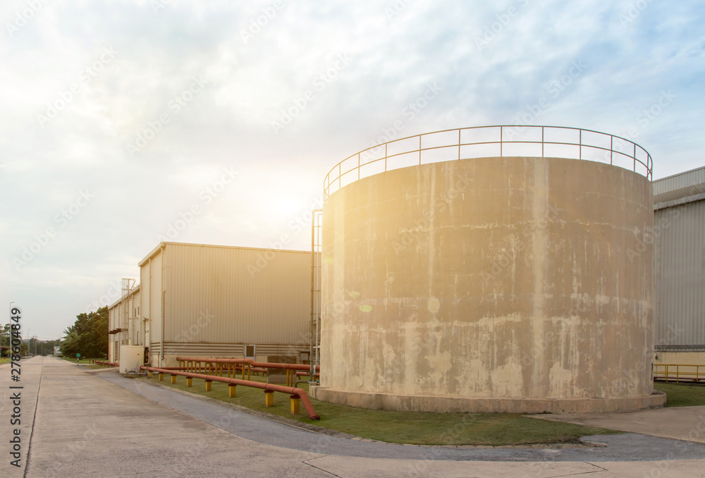 Large water tank for fire fighting in industrial process,safety first