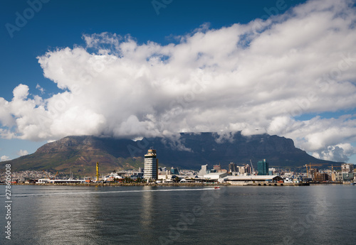 Table Mountain seen from the harbor