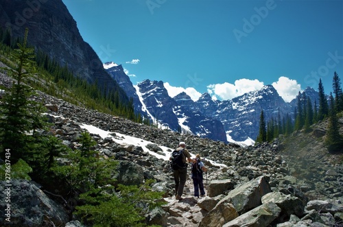 The majestic mountains, beautiful lakes and trails of the Canadian Rockies in Banff National Parks attracts outdoor adventure lovers from around the world.s