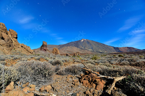 La noche como el d  a  Parque nacional del Teide  Tenerife Espa  a.