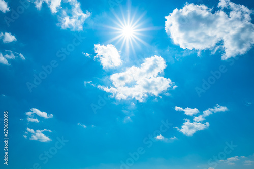 【写真素材】 青空 空 雲 夏の空 背景 背景素材 7月 コピースペース © Rummy & Rummy