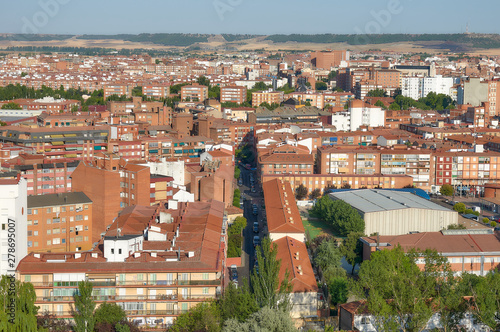 Dársena Street crossing the neighborhood of La Victoria