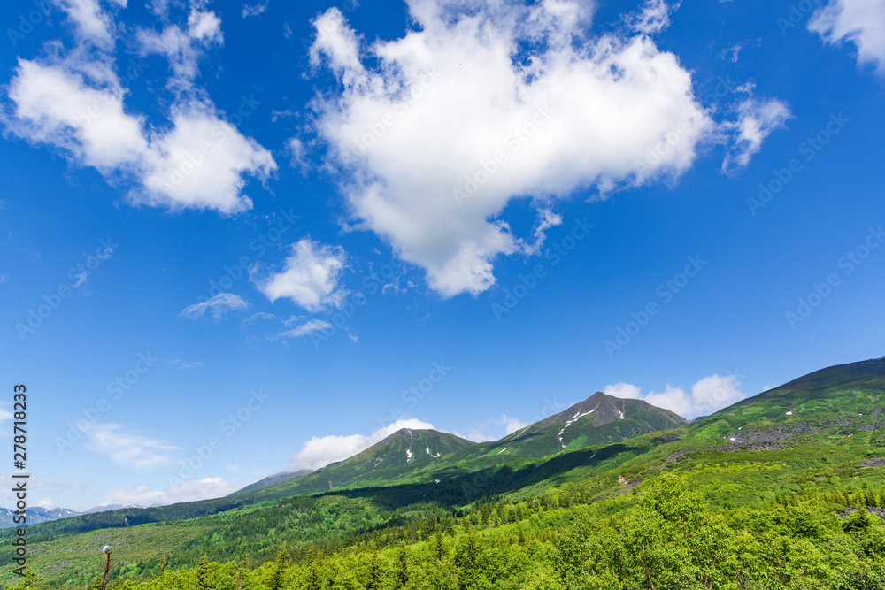 北海道　望岳台より十勝連峰を望む