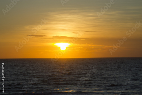 Sea and sunset_01／海と夕陽_01 © J_News_photo