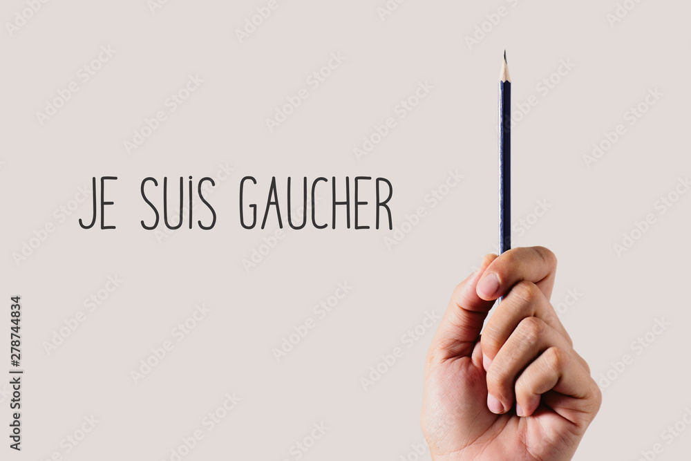 text I am left-handed in French text I am left-handed in French