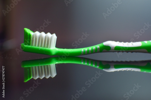 toothbrush clean teeth