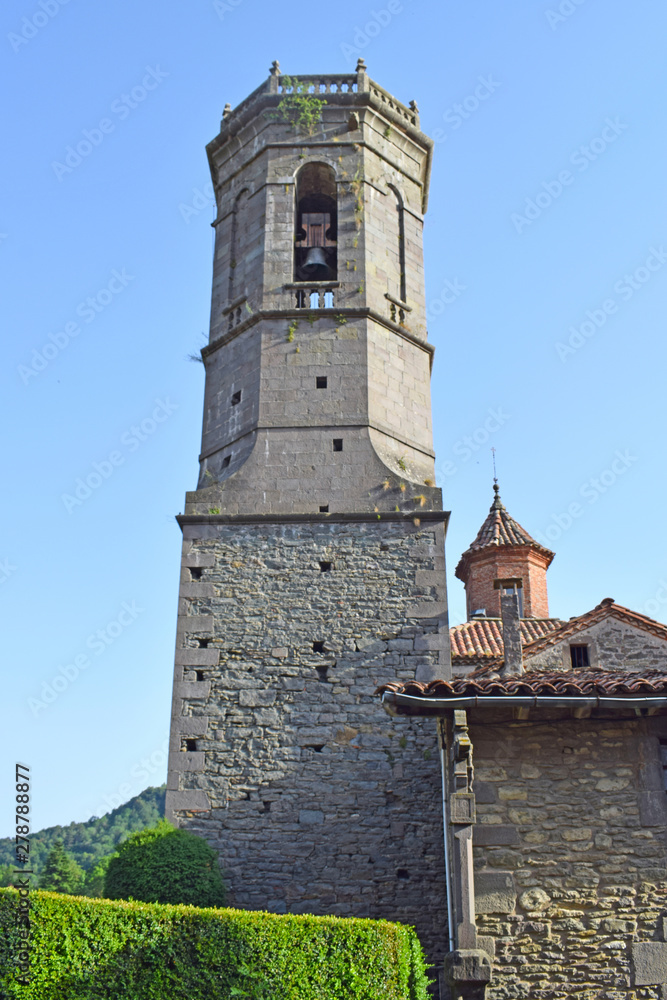 Rupit, pueblo medieval en provincia de Barcelona Rupit, pueblo medieval en provincia de Barcelona