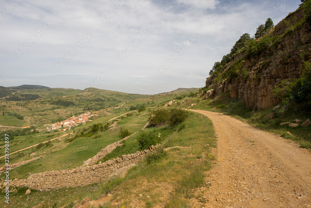 Naklejka premium Valdelinares mountains in summer a sunny day