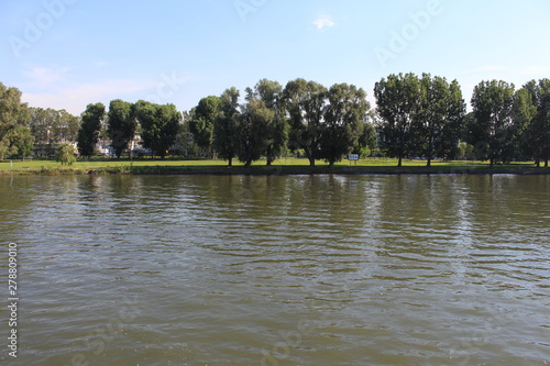 Rheinwiesen Biebrich park