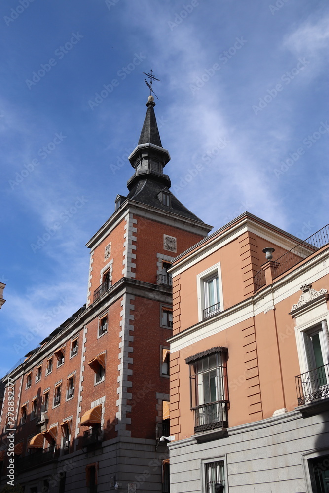 Fototapeta premium Eglise à Madrid, Espagne 