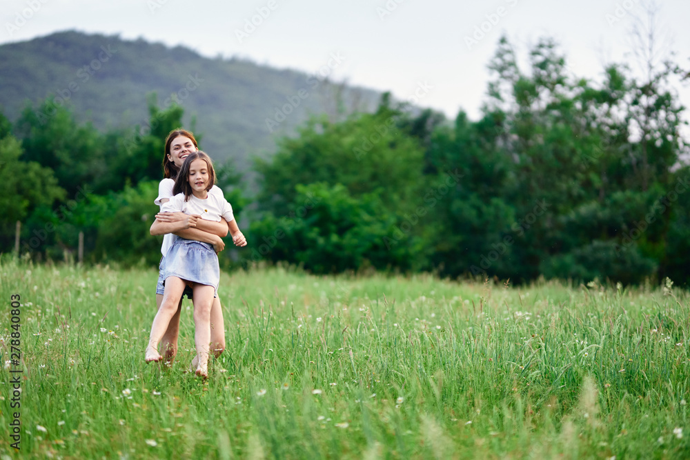 Fototapeta premium girl in the field