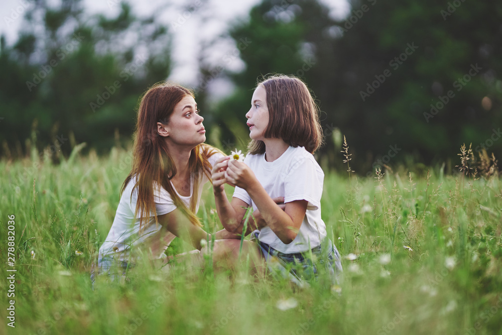 Fototapeta premium mother and daughter in the park