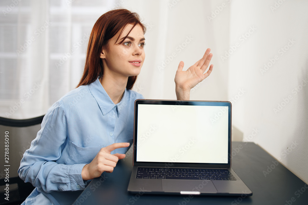 woman with laptop