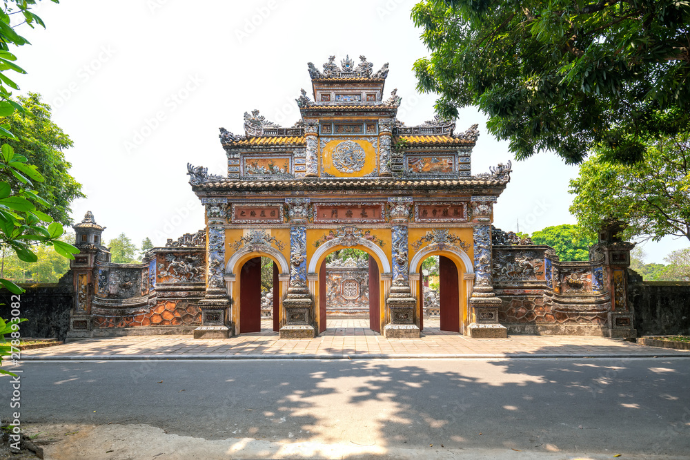 Obraz premium Colorful imperial city gate. This is lead into the forbidden city where the feudal king work Imperial Royal was in the 19th century in Hue, Vietnam
