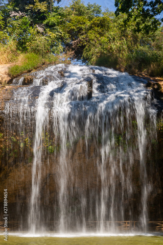 Fototapeta Naklejka Na Ścianę i Meble -  Waterfall in Dalat