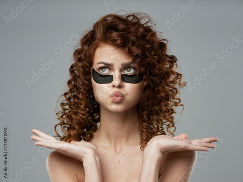 Wallpaper Mural beautiful woman naked shoulders charm clean skin Torontodigital.ca