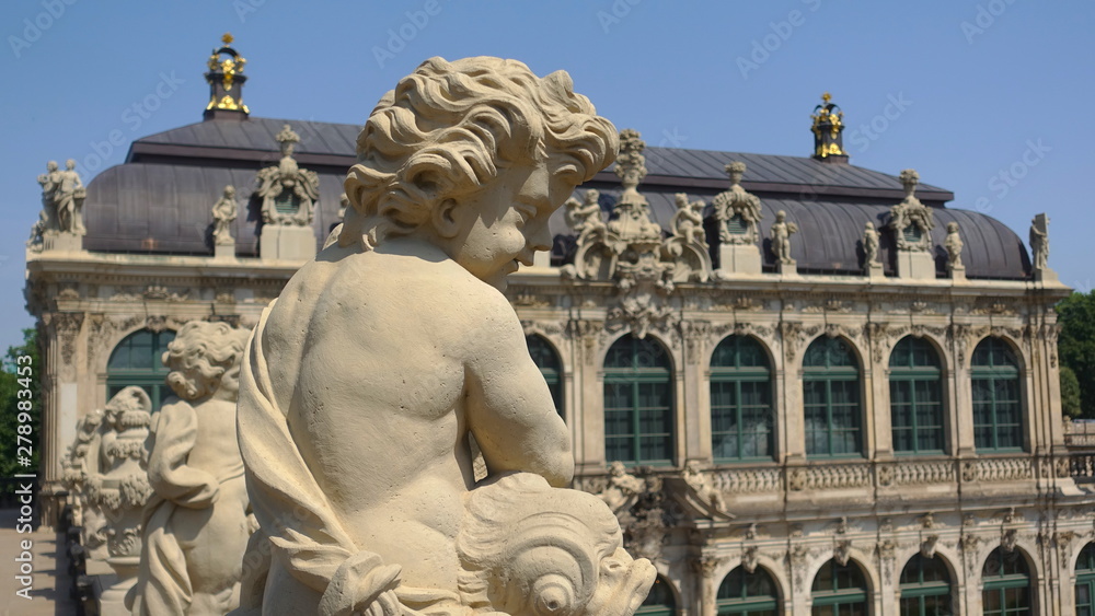 Obraz premium Architectural details of the Dresden Zwinger