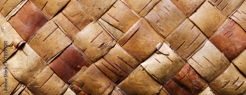 Foto Wattled pattern made of birch bark