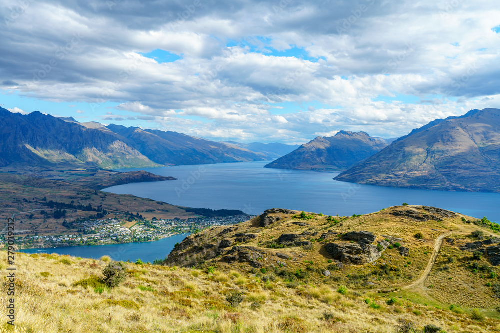 hiking the queenstown hill walkway, lake waktipu, new zealand 8 hiking the queenstown hill walkway, lake waktipu, new zealand 8