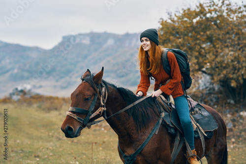 girl riding horse © SHOTPRIME STUDIO