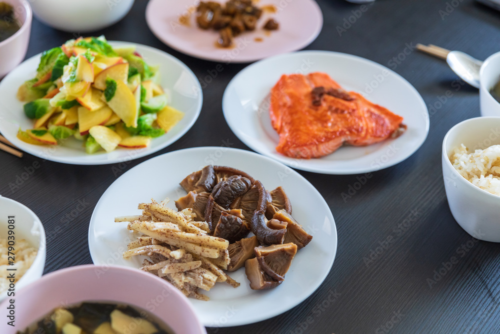 Stir fried mushrooms and various side dishes, Korean food Stir fried mushrooms and various side dishes, Korean food