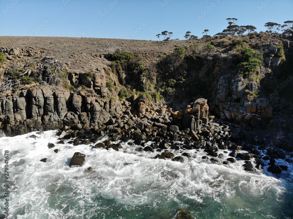 Naklejka premium Created by Pirodetravel