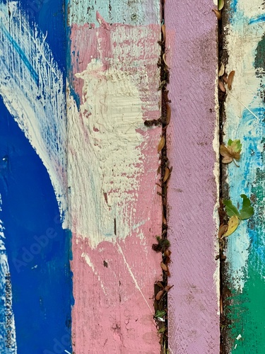 Holz Texturen bemalt - bunte Bretter blau rosa - Wand als Textur Vorlage / Hintergrund