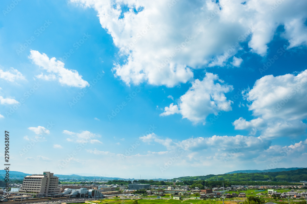 写真素材：青空と木津川市の街並み
