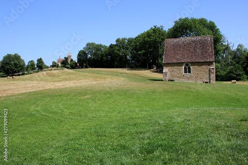 Принти на полотні Saint Cénéri le Gérei - La Chapelle dite du Petit Saint-Céneri