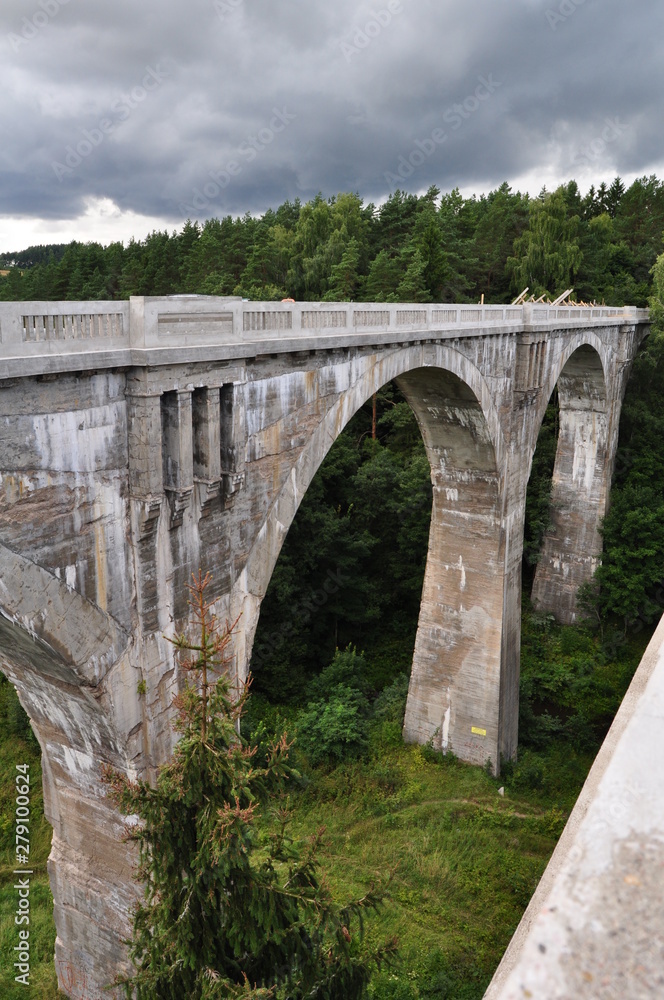 Fototapeta premium Old bridge