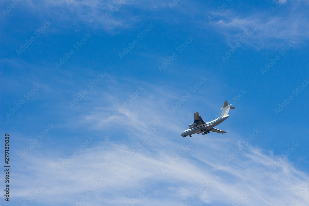 Teaching Russian cargo plane IL-76 Teaching Russian cargo plane IL-76