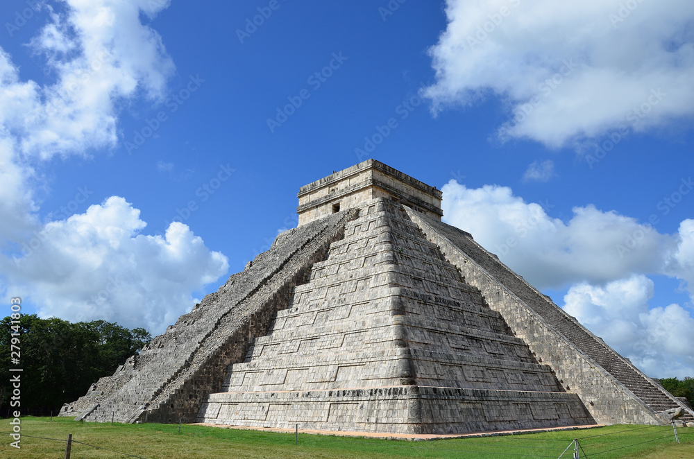 An old chichen itza pyramid An old chichen itza pyramid