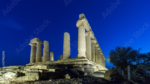 Valle dei templi, Agrigento, Italy by night