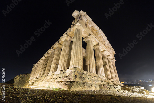 Valle dei templi, Agrigento, Italy by night