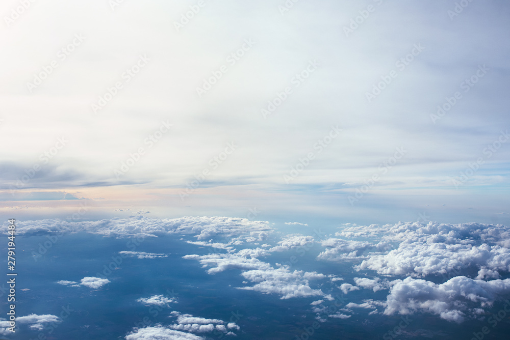 Naklejka premium beautiful amazing view to the sky from the aircraft