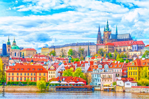Εκτύπωση καμβά View of the Prague Castle and St